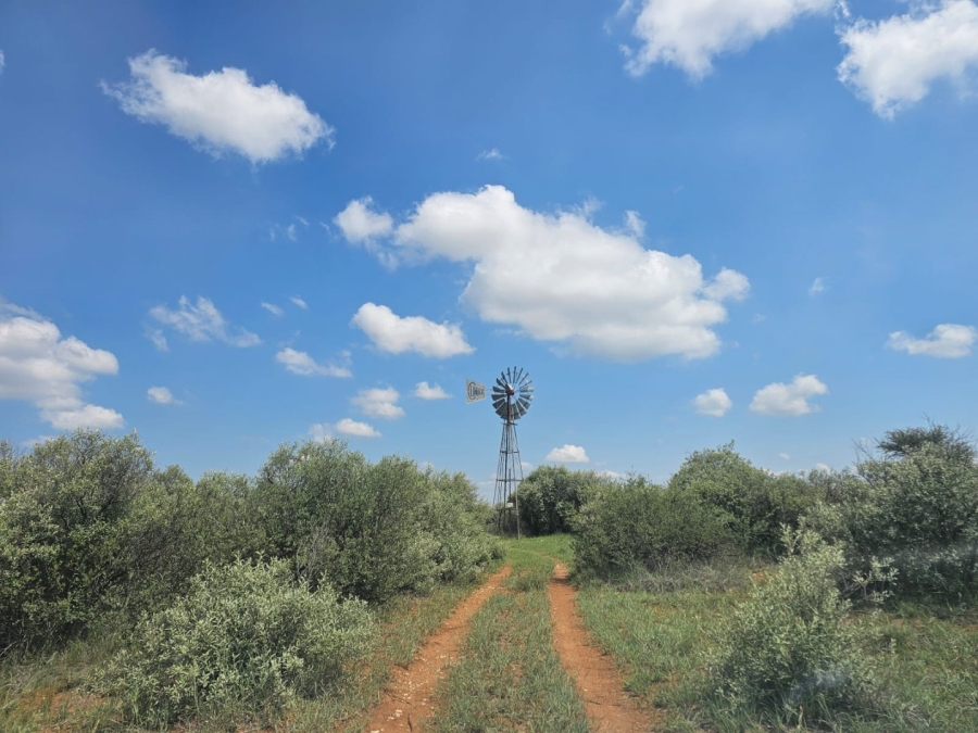4 Bedroom Property for Sale in Jan Kempdorp Rural Northern Cape